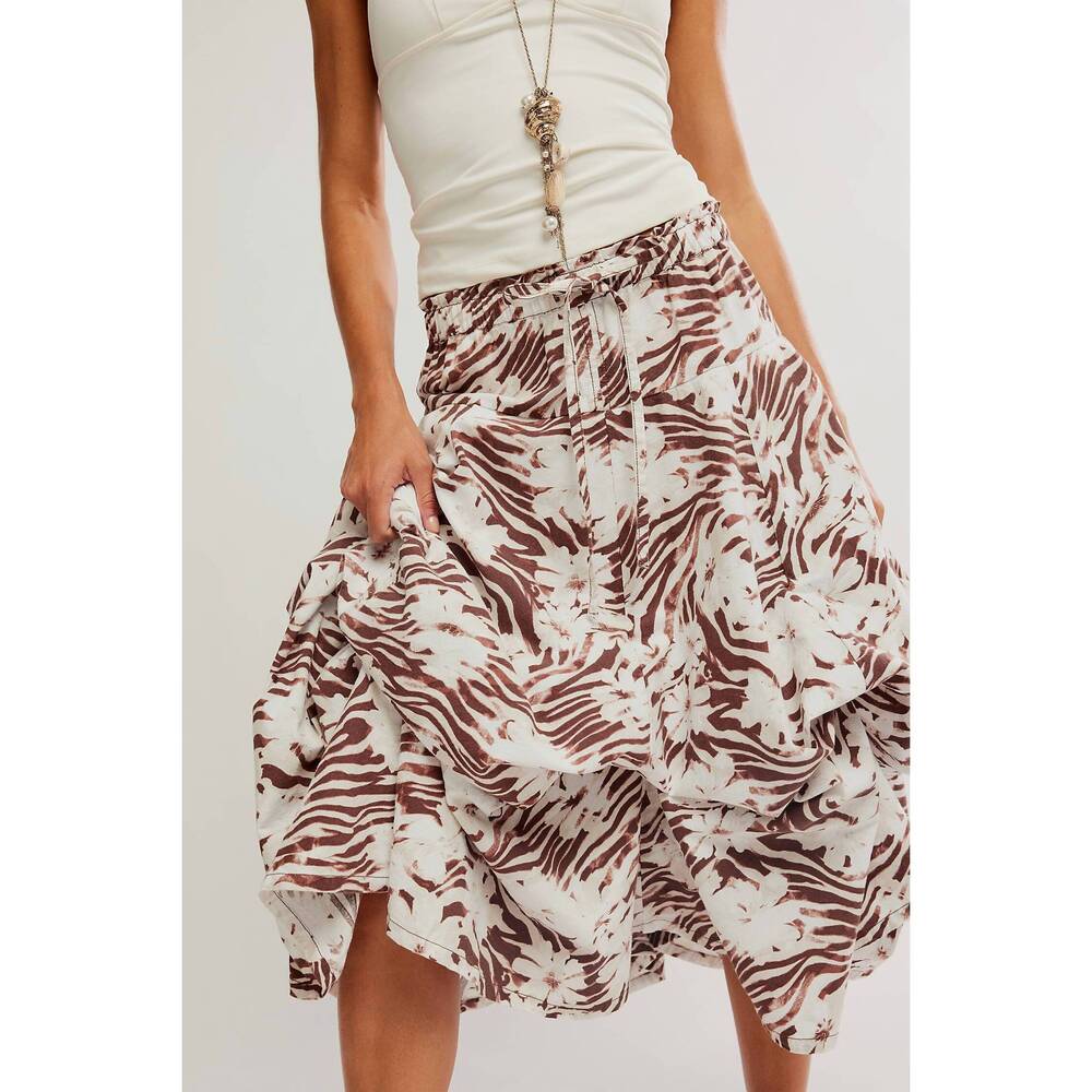 NEW FREE PEOPLE zephyr bustle skirt in chocolate - Picture 4 of 5